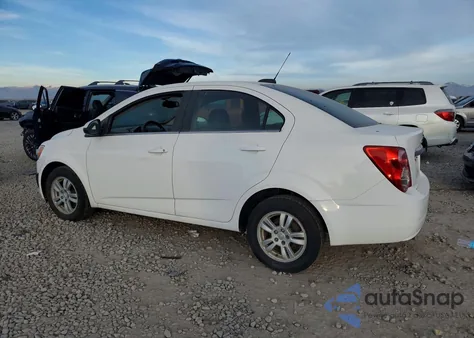 2015 Chevrolet Sonic Lt z USA, uszkodzony, nr VIN 1G1JD5SH3F4127103